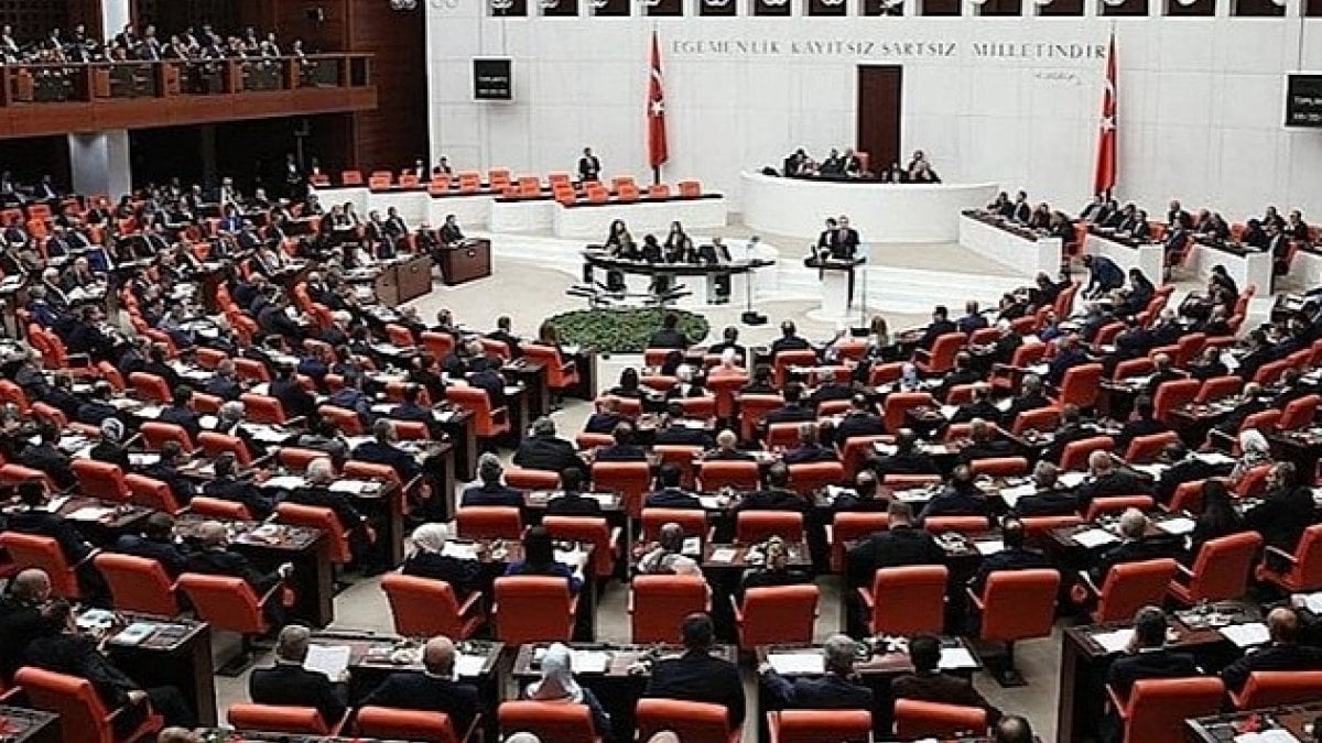 CHP’den memur ve emekliler için önerge